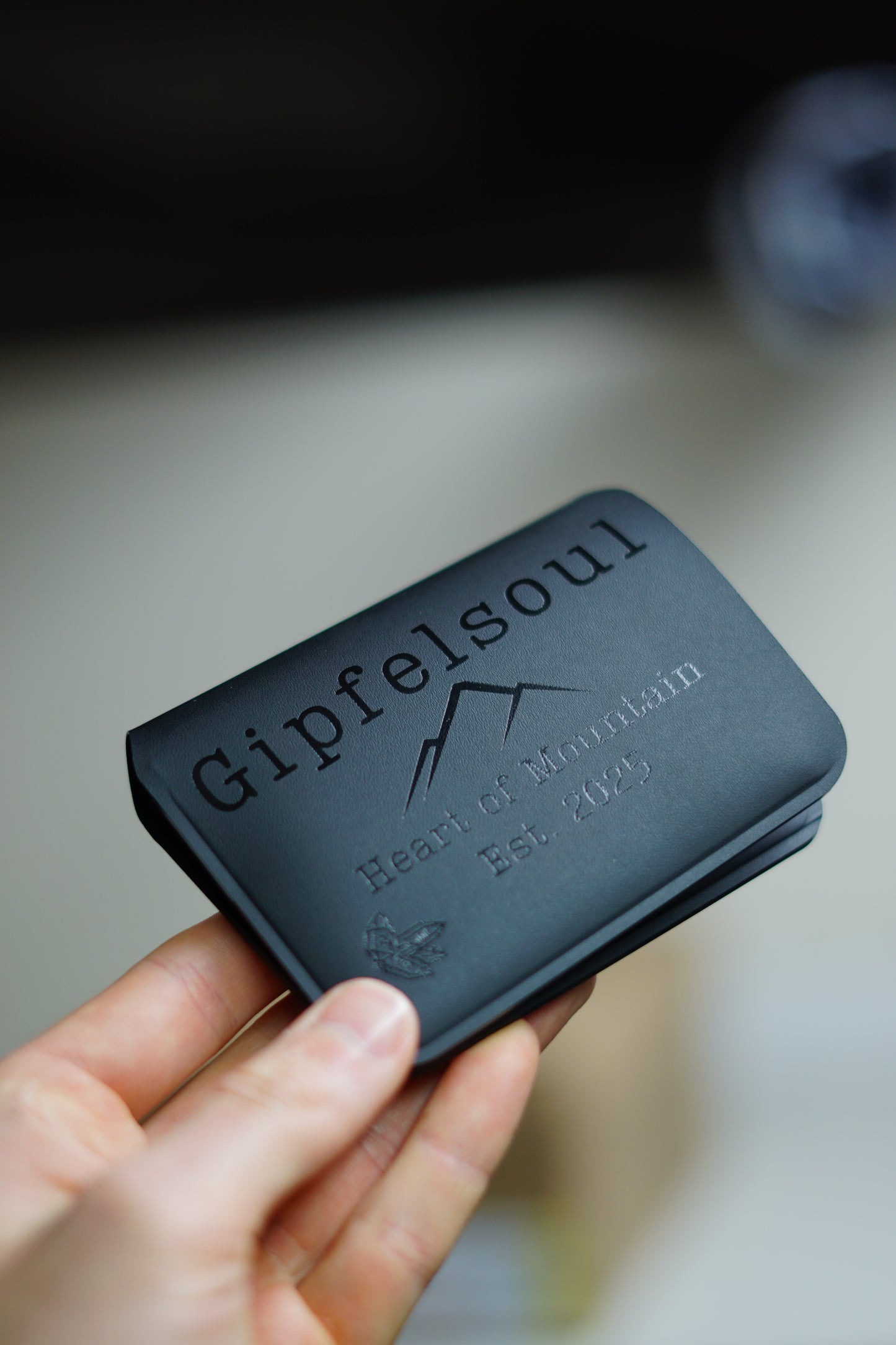 Gipfelsoul Wallet Medium für bis zu 9 Karten und Bargeld und Münzen.....